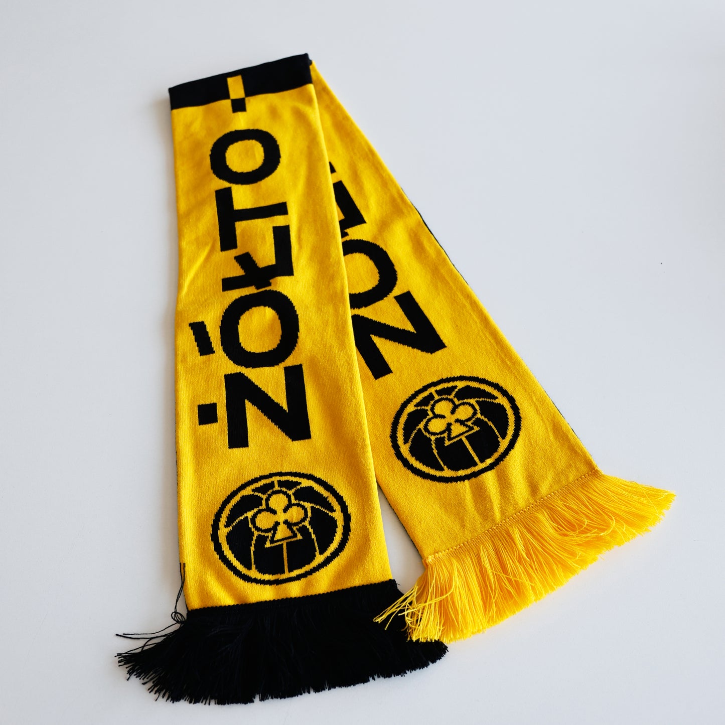 Szalik Żółto-Czarni